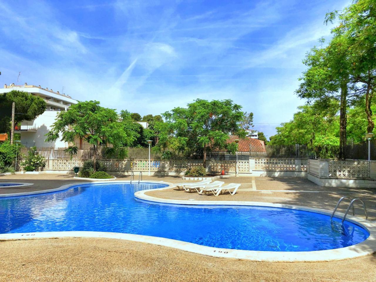 Juniper Salou Exterior photo